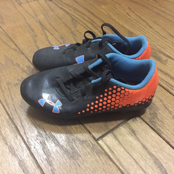under armour kids cleats